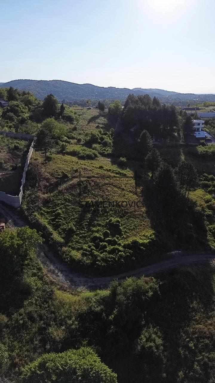 Jedinstven Plac na Fruškoj Gori - Alibegovac - Široka Gudura ID#6619