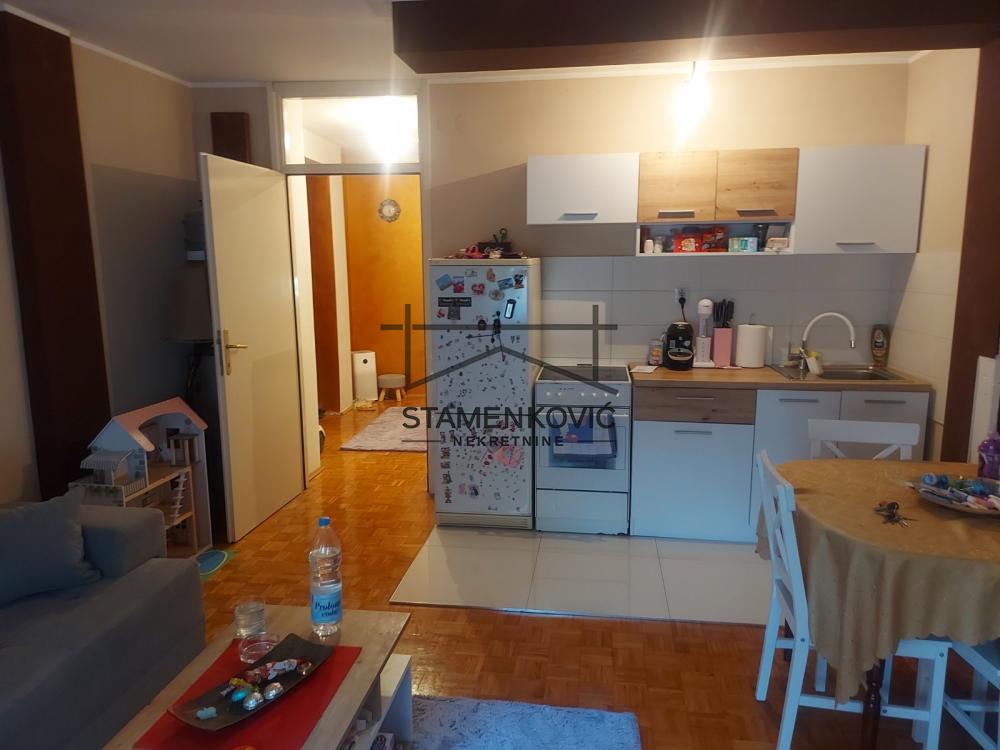 Prodaje se manji dvoiposoban stan na Novom Naselju! ID#6620 84.450 €